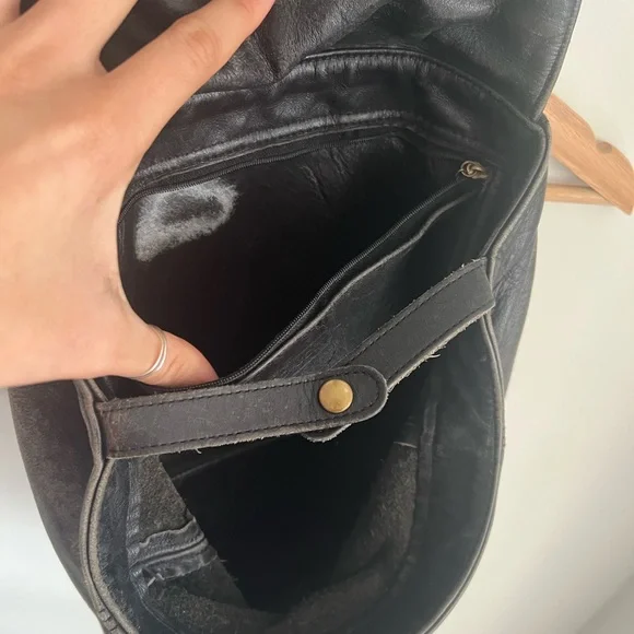 Vintage Coach Soho Buckle packpack. No. D6H-4134 - Picture 6 of 8